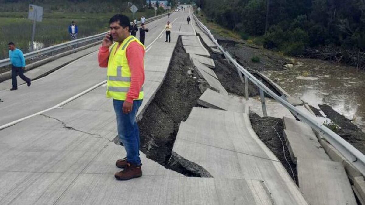 Sismo de 7.7 sacude el sur de Chile