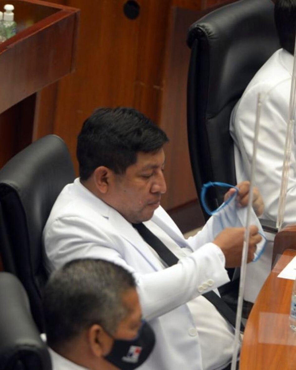 El diputado Adán Bejerano renuncia a la bancada independiente de la Asamblea Nacional