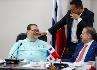 El consejo de Manuel Cohen al presidente de la Asamblea: ‘No reduzca planillas por presión mediática’