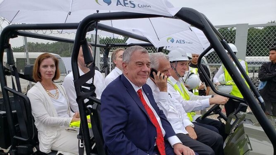 Michael Kozak bautiza el 'hub' de gas ubicado en la provincia de Colón