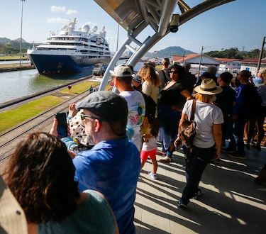 Panamá logra acuerdo con cruceros Royal Caribbean para operar desde Colón