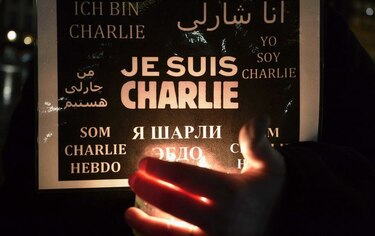 Viuda de una víctima del ataque a Charlie Hebdo pide investigar fallos de seguridad