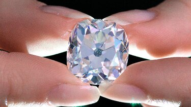 Valioso diamante fue comprado en mercado de pulgas