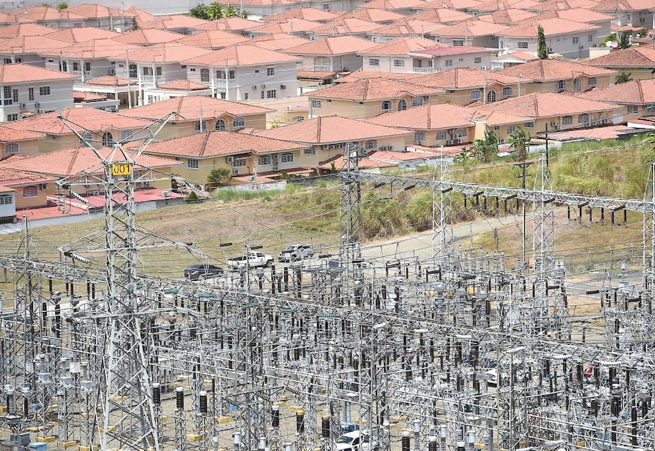 Aseguradora paga daños por explosión eléctrica en 2017