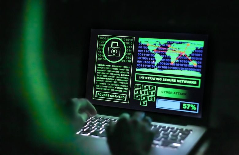 ‘Tengo tus fotos desnudo’, la BBC le siguió la pista a estafadores