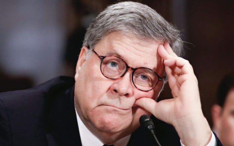William Barr defiende decisión de no acusar a Donald Trump