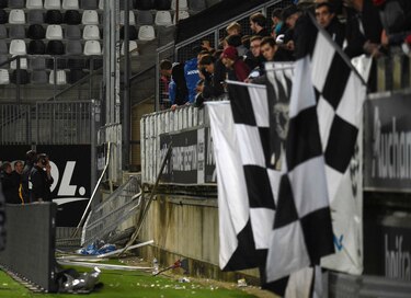 Hinchas del Lille quedan hospitalizados tras accidente en estadio
