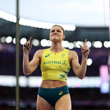 La australiana Kennedy se cuelga el oro en salto de pértiga