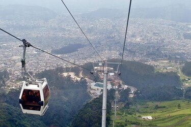 El teleférico más alto del mundo comienza a operar en La Paz