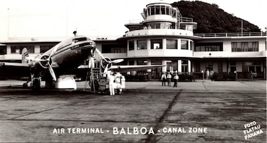 De terminal aérea a sede de la Policía Nacional; un edificio que resume la historia del siglo XX