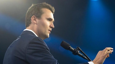 Estados Unidos revoca las visas de 6 extranjeros por comentarios sobre la muerte del activista de derecha Charlie Kirk en redes sociales