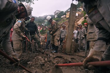 Muertos por lluvias torrenciales en Petrópolis suben a 186