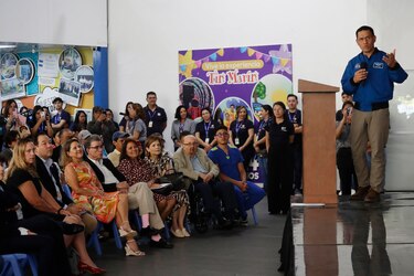 El astronauta Frank Rubio invita a la niñez de El Salvador a realizar sus ‘grandes sueños’