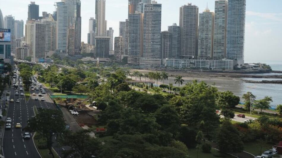 Dos empresas presentan propuestas para elaborar el EIA del proyecto de recuperación de playas