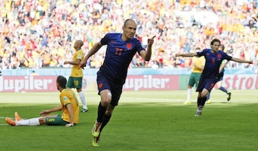 Holanda remonta y vence 3-2 a Australia