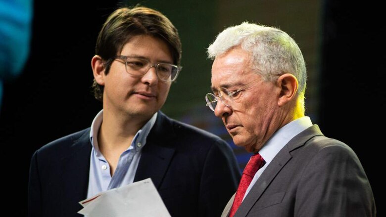 Miguel Uribe Turbay, el precandidato presidencial del partido de Álvaro Uribe en Colombia que fue baleado en un mitin en Bogotá