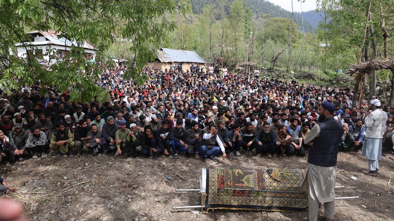 Aumenta la escalada de tensiones entre la India y Pakistán tras el ataque en Cachemira