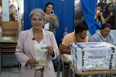 Chile celebrará una segunda vuelta entre izquierdista Jara y ultraderechista Kast