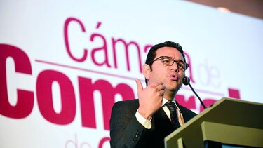 Ordenan investigar al expresidente guatemalteco Jimmy Morales por la muerte de 41 niñas