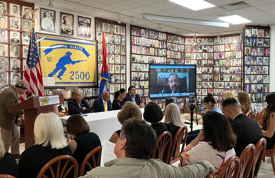 Homenaje en Miami al 11-J se llena de críticas a la UE y a los que apoyan a Cuba