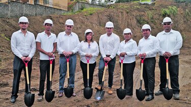 Presentan proyecto Torres de Montserrat