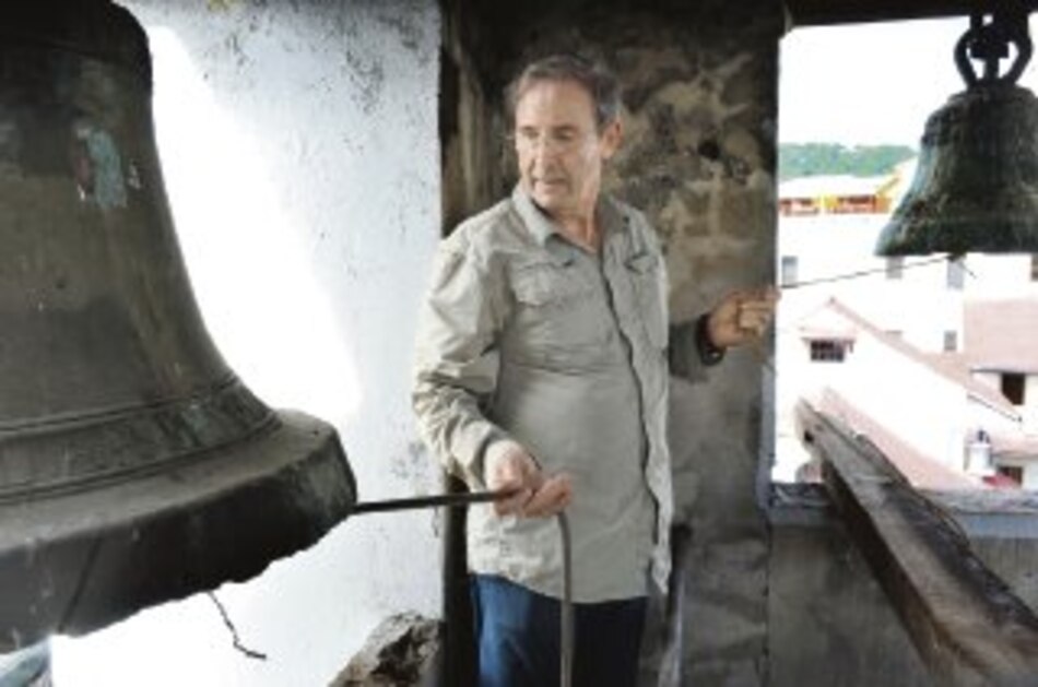 Campana del siglo XIII en la torre de La Merced