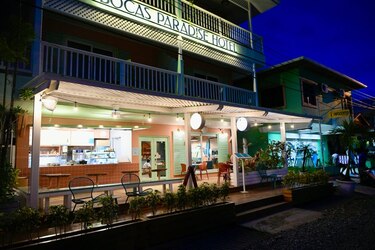 ‘Esto es como la pandemia otra vez’: Isla Colón entre la incertidumbre y la escasez