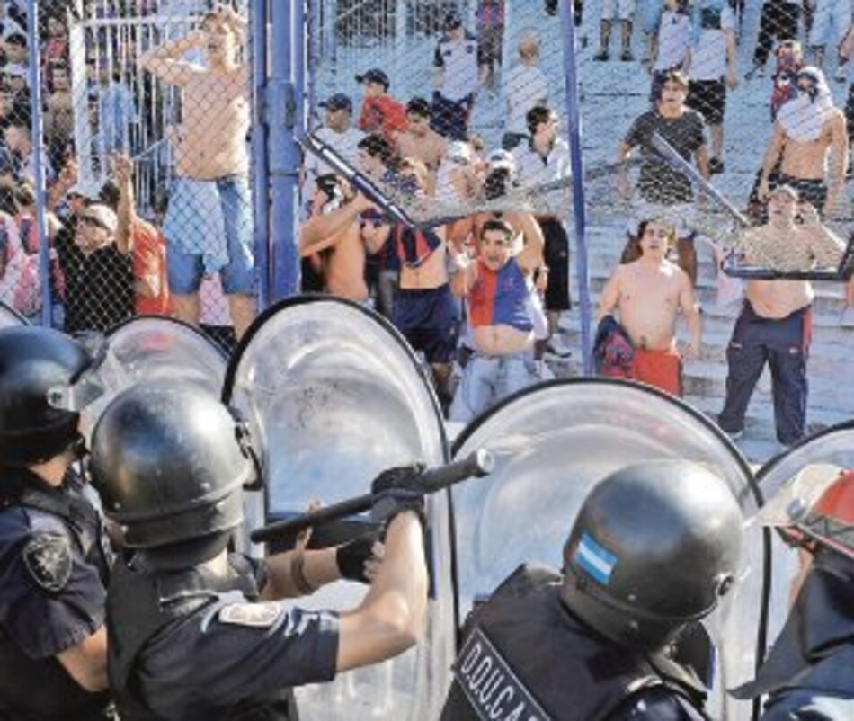 Van 183 muertes en el fútbol de Argentina