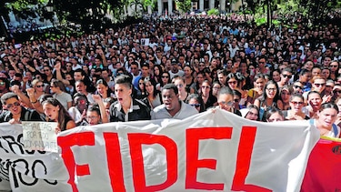 Miles dan su último adiós a Fidel Castro