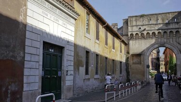 Detienen a indigente por muerte en Roma de estudiante estadounidense