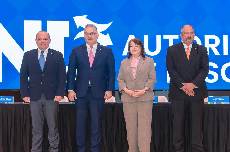 Ministro de la Presidencia inaugura III Foro de Líderes Locales sobre Tecnología e Innovación aplicada al Desarrollo Local