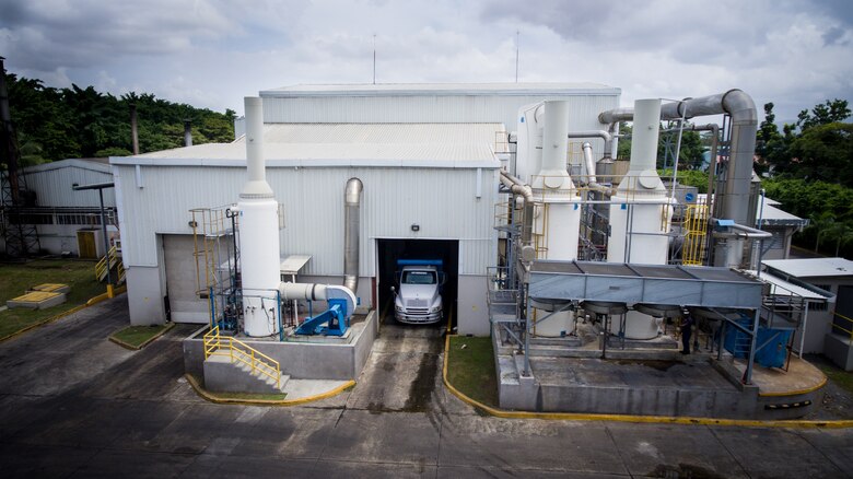 Panamá convierte lo que no se come del pollo en un negocio de exportación