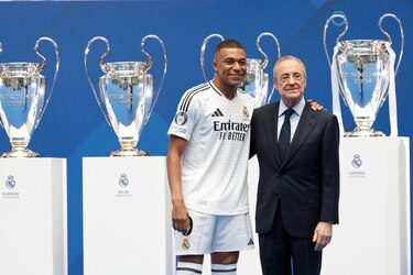 Mbappé desata la locura en su presentación: besos al escudo y un ‘¡Hala Madrid!’