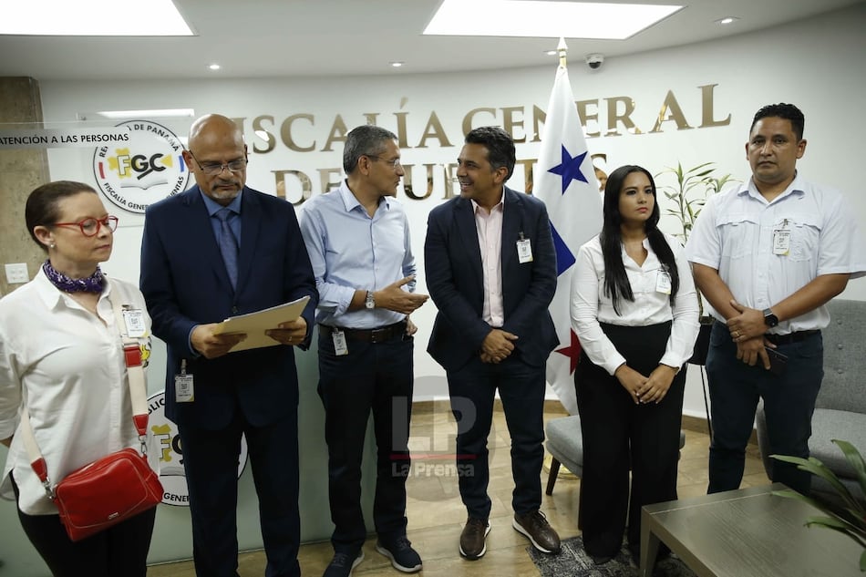 Presentan denuncia a la Fiscalía de Cuentas para que le pida al contralor que audite fondos de la descentralización