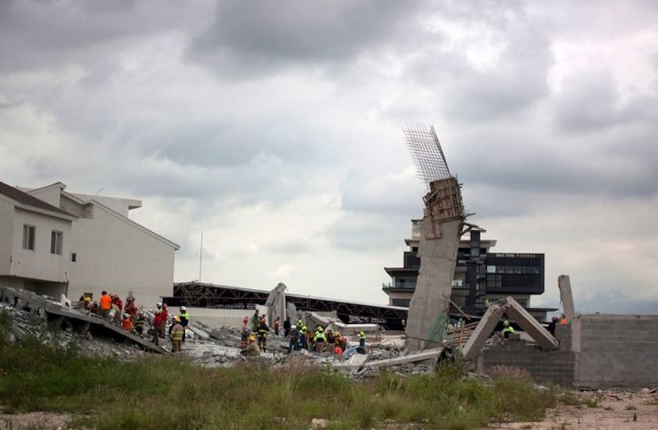 Al menos 7 muertos tras derrumbe de centro comercial en México