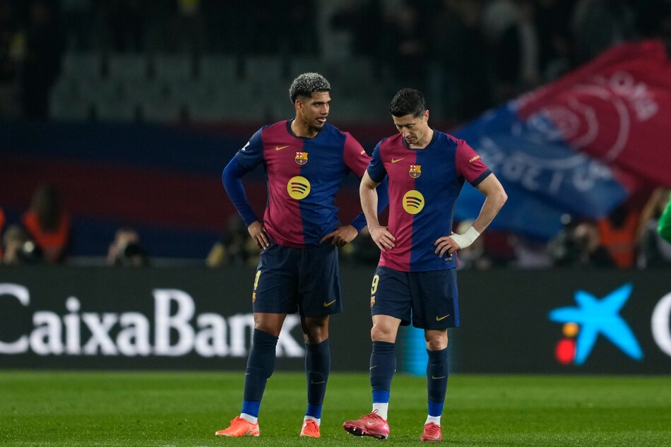 El Barça desperdicia una bala para disparar al corazón de LaLiga