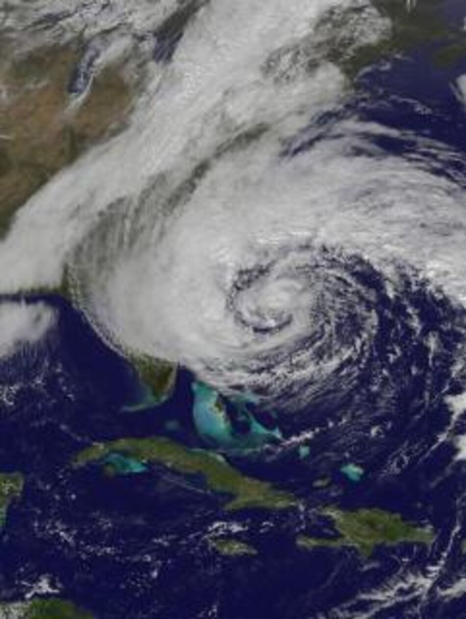 Raúl Castro llama a hacer 'máximo esfuerzo para recuperar daños tras Sandy