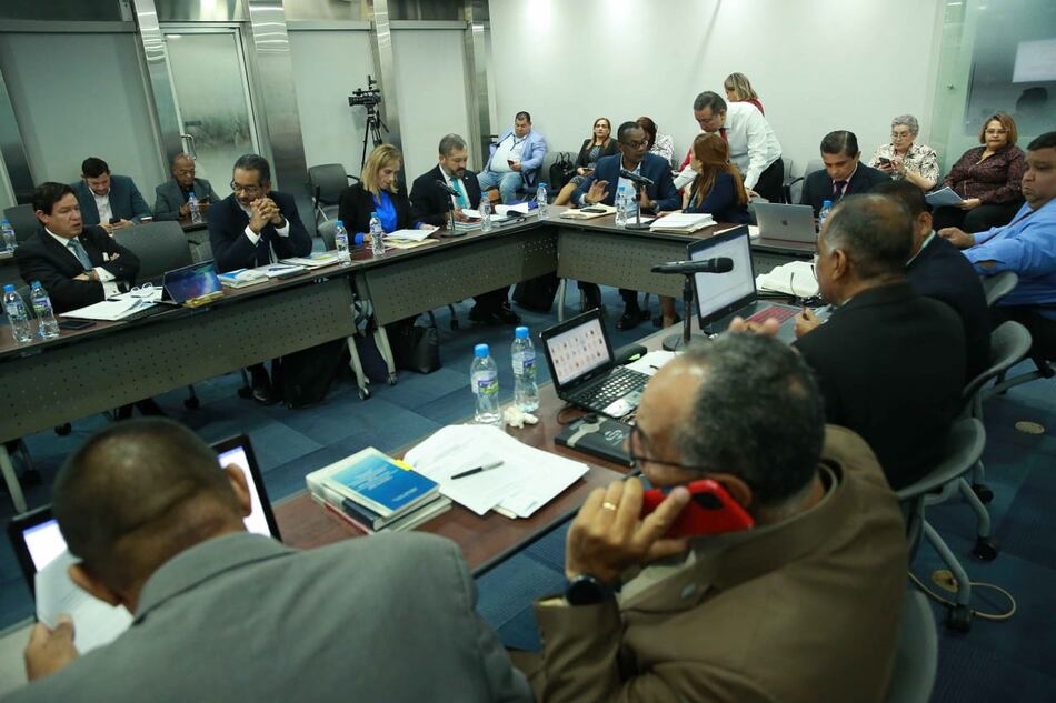 Extinción de dominio no alcanzaría a corruptos