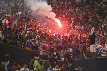Colón, campeón del béisbol mayor