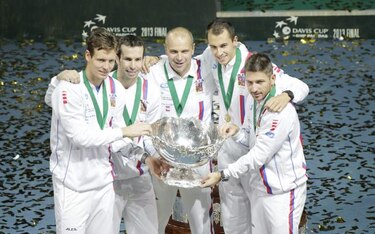 Stepanek repite como héroe para República Checa en la Copa Davis