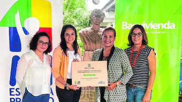 Banvivienda apoya a escuela Sara Sotillo