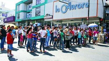 Escuelas en mal estado y sin agua