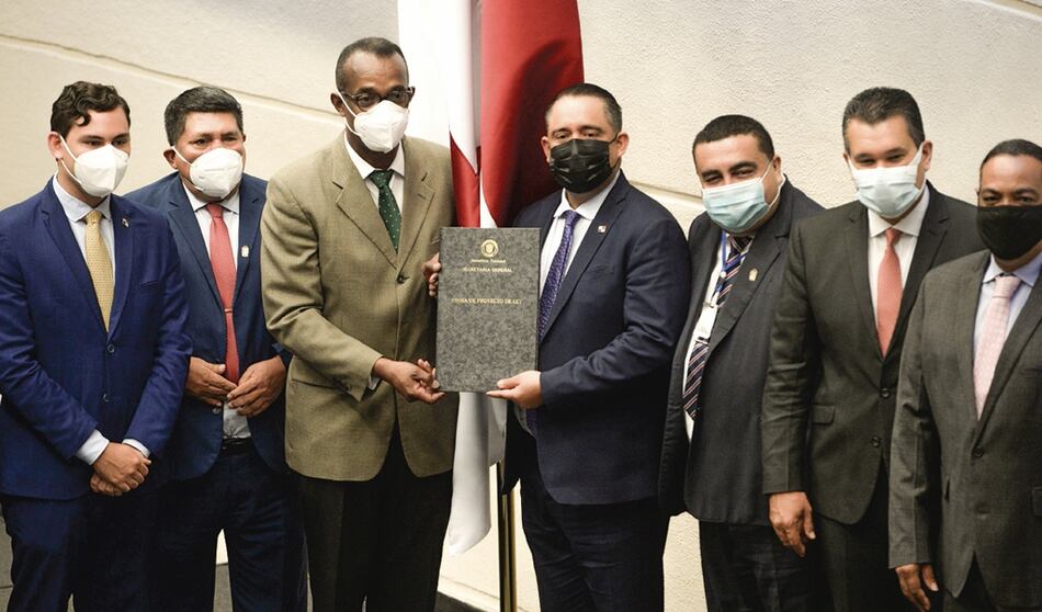 Diputados aceleran la aprobación de leyes