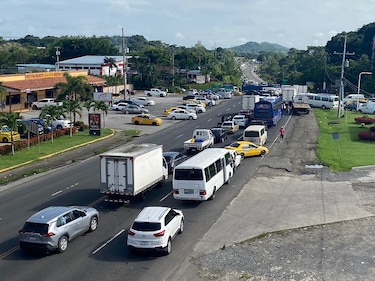 22 horas de la capital a Los Santos; la odisea de viajar al interior del país en medio de la crisis