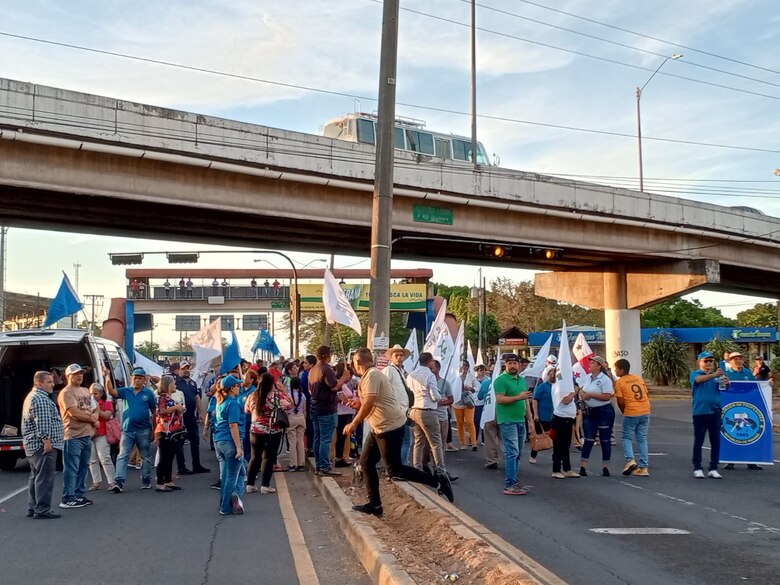 Gremios se movilizan contra la nueva ley de la CSS
