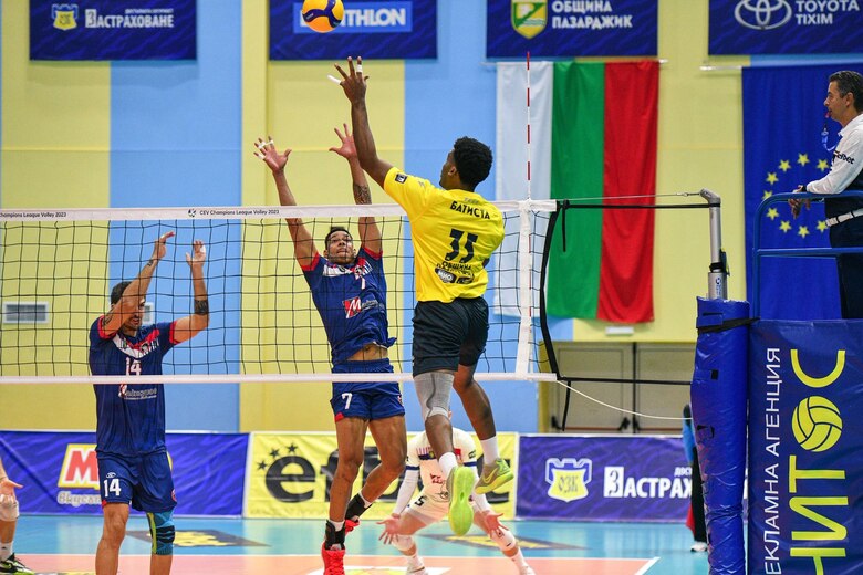 Uriel Batista, el rostro del voleibol panameño que conquista Europa