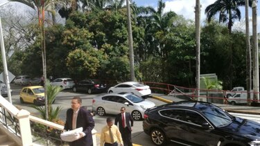 Presentan otro grupo de 50 demandas contra el Estado por la tragedia del dietilenglicol