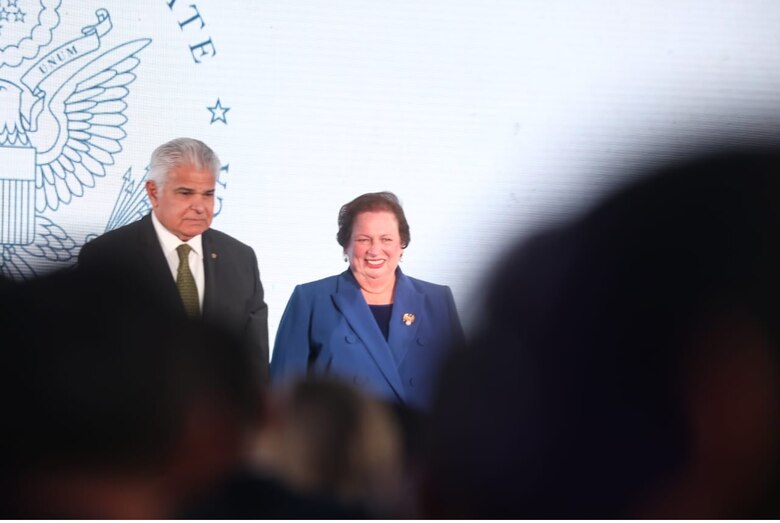 ‘Estoy en la mejor disposición de relanzar las relaciones de los Estados Unidos con Panamá’, Mulino
