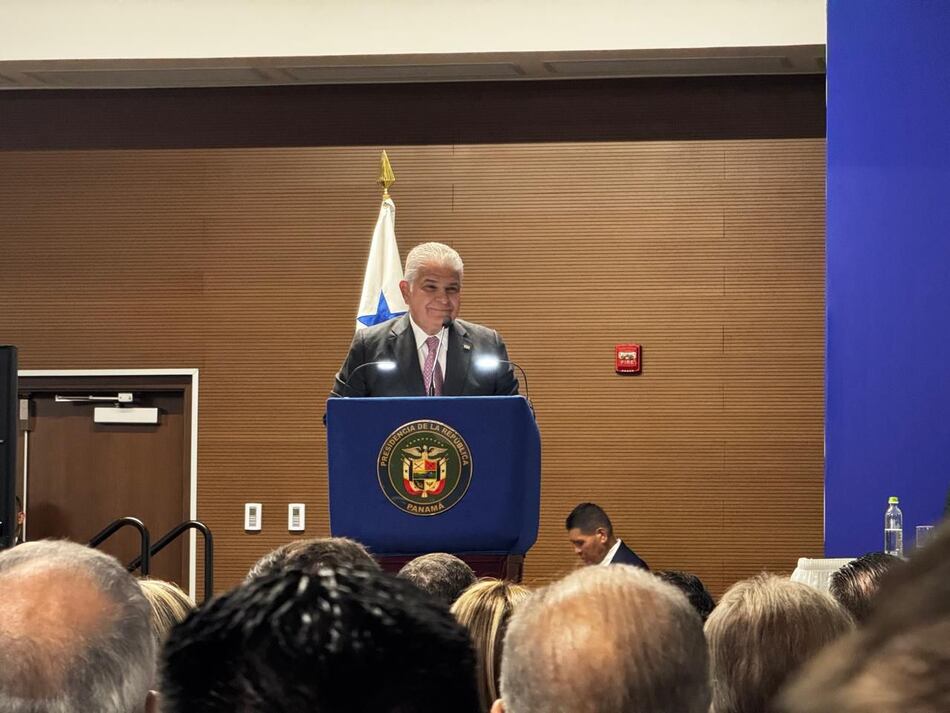 Presidente Mulino exige mayores controles contra el narcotráfico en puertos panameños
