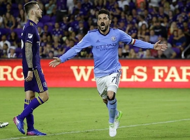 David Villa empieza de cero en su regreso a la selección española